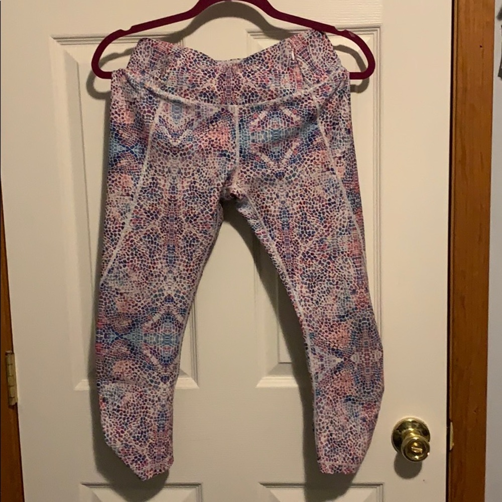 Calla by Carrie Underwood workout legging